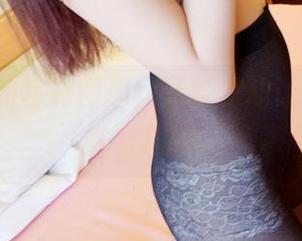 3Agirl的写真图册，妖娆摆动让人忍不住多看几眼。