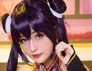Azami和她的奶牛——纯粹的写真或是牛气的幻象？