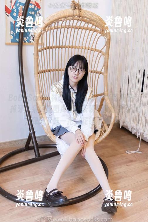 BoBoSocks袜啵啵 - 就算说JK制服是老掉牙，朵朵在图库里的表现依然让我动心，肆意下载一把，花钱不心疼。