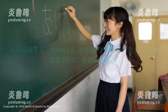 BoLoli菠萝社 - Monkey_小潘鼠和她的三亚写真：人生赢家的居家日常！图集坐下慢慢看