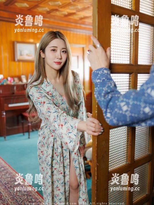 说不定原图和资源都在暗中引诱你，Bomi(普美)的[Loozy]女团就像那种不敢靠近的诱惑。