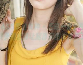 MSLASS梦丝女神 – 在这一整套图集中，雯雯的丝袜让腿部构图太完美了！