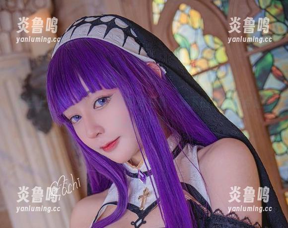 天台上，Machi马吉的全套写真，等下的动作有点让我想入非非哦。