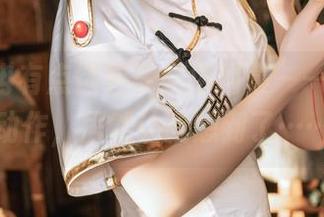 Quan冉有点饿在线奶牛图集——这牛的动作，居然让我想到了……