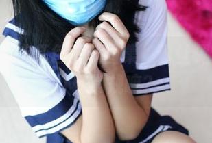 ROSI精选红色蕾丝图集，蕾丝偶尔也能打破常规嘛？