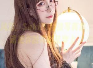 女王的风范：Sakiiii翎柒写真集，下载时请把你的高跟鞋穿上！