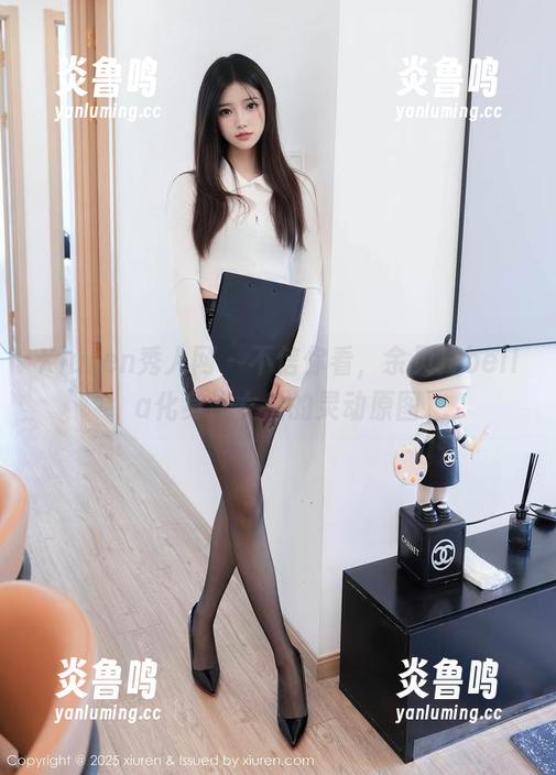 Xiuren秀人网 - 不信你看，余贝拉bella化身修女后的灵动原图
