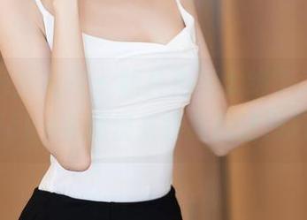 Xiuren秀人网 – 照片角度太绝了，可乐Vicky学妹快来教教我这技巧