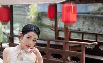 Xiuren秀人网 – 银河系最可爱的校服大使：娜娜baby全集写真嘻哈风！