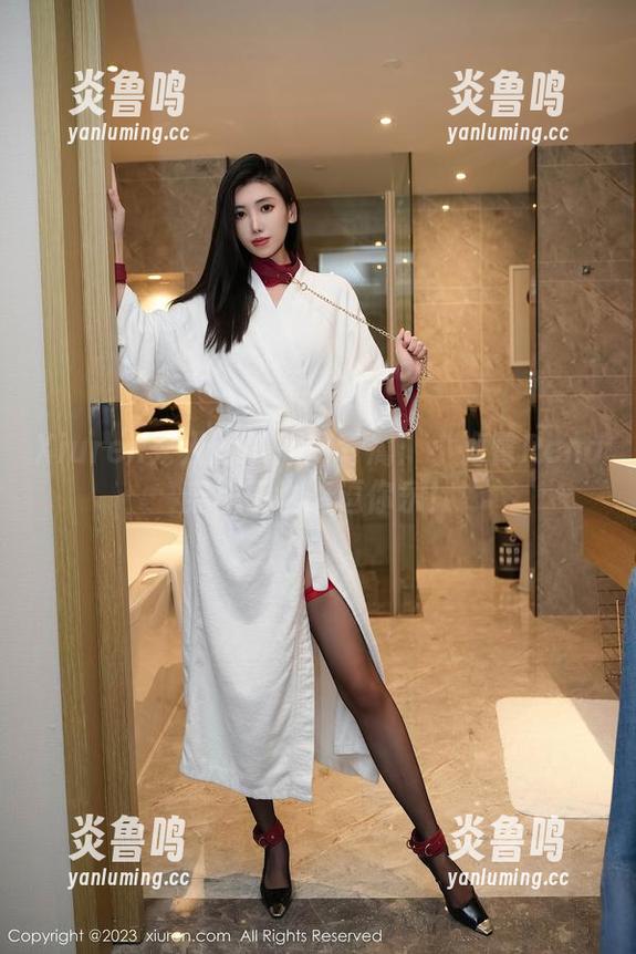 Xiuren秀人网 - 原图专属：小海臀Rena穿袜子也能逗你乐！