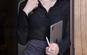 Xiuren秀人网 – 女友私照现身，林文文让你相信没有啥是美图解决不了的！