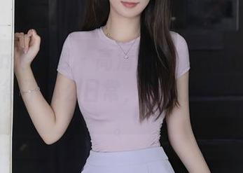 Xiuren秀人网 – 高清让琳琳ailin的内衣合集变得不那么日常，倒像是梦中的场景。