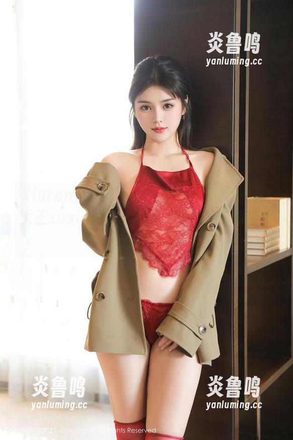 Xiuren秀人网 - 一组图片带你暴露在雯大王susie的体操服下，重启了我对韧性的好奇！