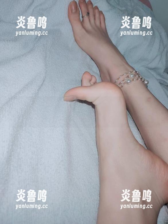 微密圈 - YuYu超甜丫的油亮写真：资源从未如此光滑！