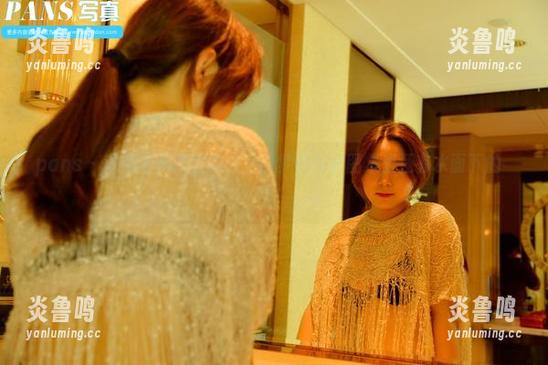 pans - 泳池不只用来游泳，梦梦的高清图集里还有水面下的囧事！