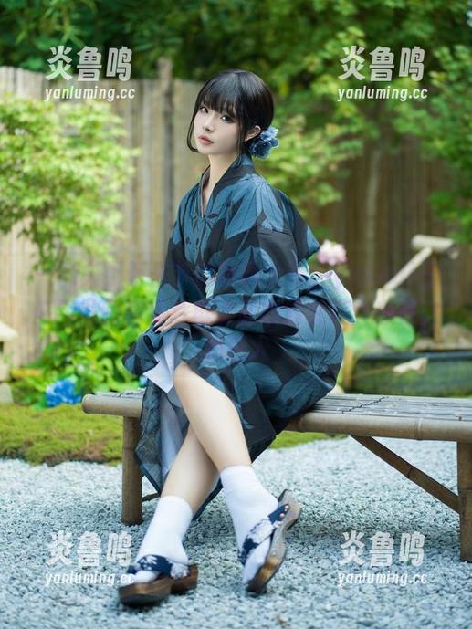 yuuhui玉汇 一场关于万圣节的脑洞大开,yuuhui玉汇用美图和照片再次证明魔女其实也是自拍狂人