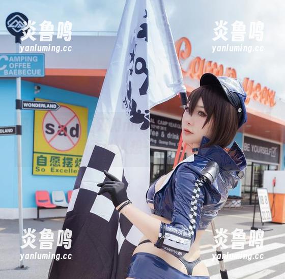 原图显现“三刀刀miido”女神的无敌气场，简直让人想一直盯着看。