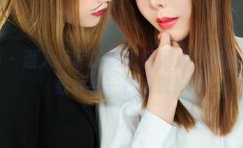 丽柜 – 潜入菲菲的秘密档案库：作品集下载让你一秒变粉！