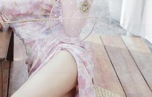 爱搞怪的仙女月带你进入莫妮卡的奇异图库
