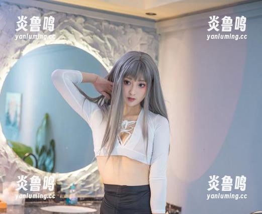 更新又来了，冬马路纱穿樱园浴衣，前面的樱花也木有闪光的机会啊。