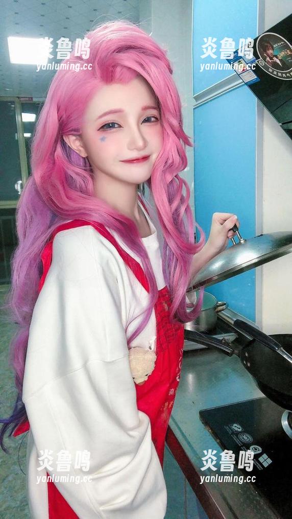 千夜未来的泳装图集：这么有意思，我要反复品味！