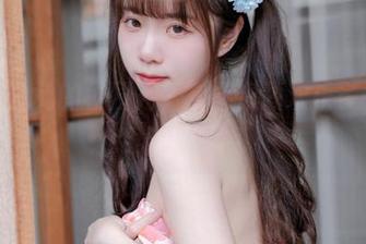 可可小白兔的校园秀，套图资源欢乐多，千种姿势等着你！