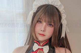 咔喵KANEKO的高清裸足写真，细节竟然让我想到了沙滩……