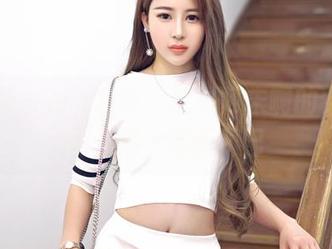 嗲囡囡 – 在线写真，就是阿朱啊的女友？那只是一幅画而已