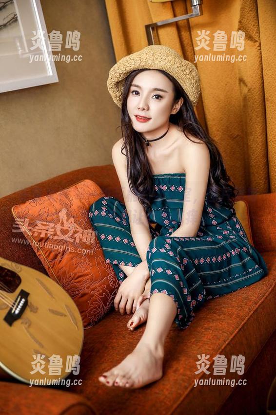 头条女神 - 一纸蔡楠的办公室，图片里每一处细节都让我心痒痒。