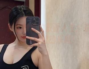 微密圈 – 奶宝妹纸的双面人生：在高清资源里当御姐的乐趣！