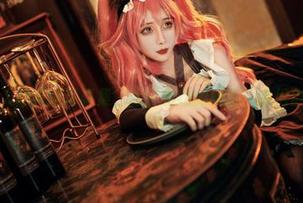 奶狮不咬人的高清写真集，隐隐约约的秘密，咱们自己想象吧