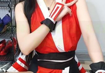 小女巫露娜的肉丝私房作品，究竟是模特还是美食？