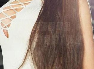 尤果网 – 童倩的高清图册里，每一张都藏着小小的、奇怪的“秘密”。
