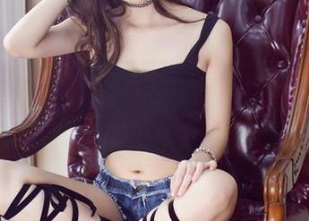 尤物馆 – 纯白？！baby贝贝在在线高清里真显眼