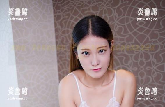 尤物馆 - 艾小青的白衬衫，把私拍玩到极致，给点佣金我也想试试啊！