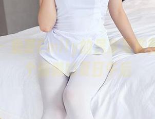 尤蜜荟 – 奶茶Emily的居家写真图集，像个慵懒的夏日午后