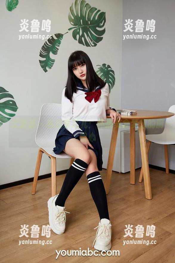 尤蜜荟 - 私拍李芯儿：怀揣美食梦想的厨娘心
