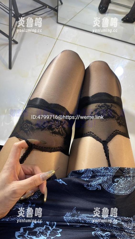 微密圈 - 徐绾绾yyyy的无圣光图集，隐秘的光影里嗨翻全场！