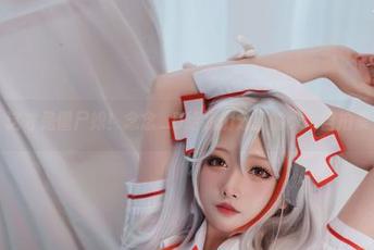 这才是僵尸娘！念念_D给我们分享的cos自拍集