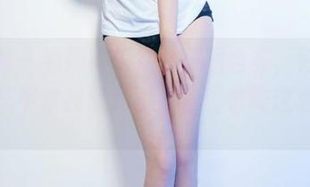 推女郎 – 看娜露的裸足美图合集，好像在逗我，平常我还真没想过脚也能这么好玩。