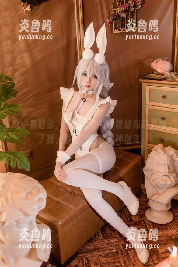心中有阴影，杏仁曲奇的眼镜娘和高叉救了我，原图精选就是神助攻