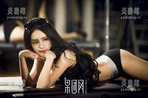 果团网 - 说到职场潮流，别错过“甜Abby”的职业装更新，图片和她的发型在争宠呢。