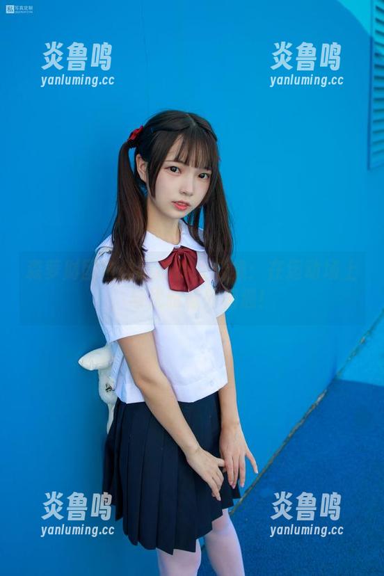 森萝财团白丝运动少女合集：在运动场上，与优雅意外相遇！