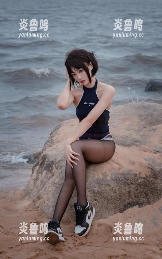 海克斯科技小蛋糕的黑兔女郎，果然是无圣光的绝佳实验品！