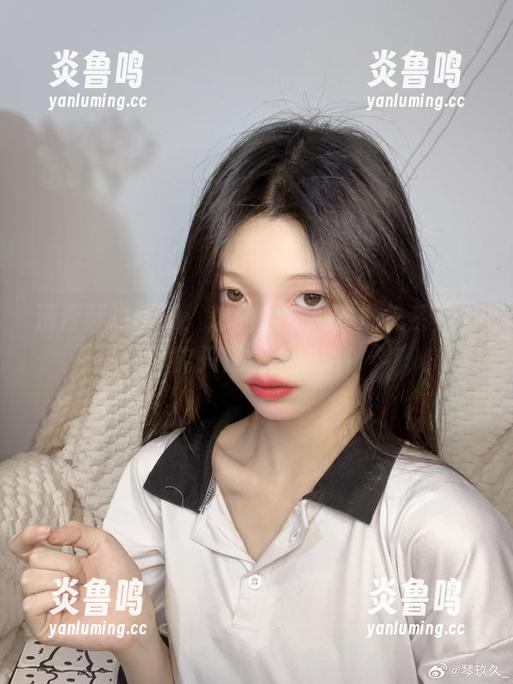 清青琴玖 清青琴玖图册:想和你一起,没关系,你可能只是个小透明!