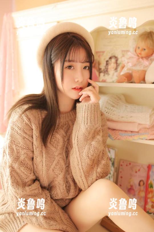 在猫九酱的在线写真里找到你的私人定制乐趣，人生满足感！