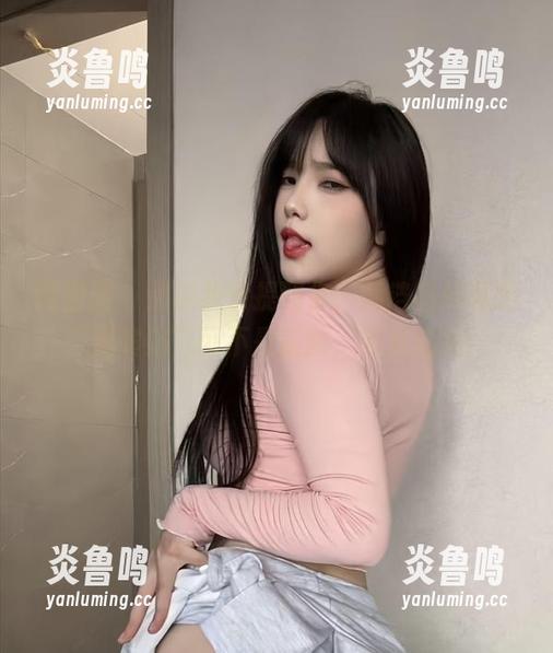 微密圈 - 别说我没提醒你，琳铛铛的私拍“嘉宾贴”可不是盖的，要看就快！