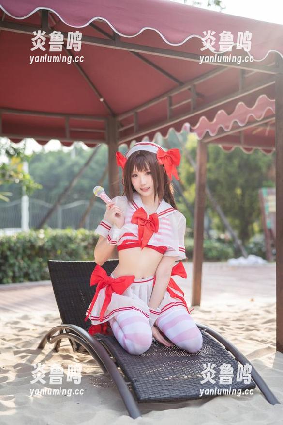 女神瓜希酱，套图里的每一帧都有种让人想要驻足的魔力。