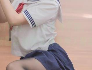 白金Saki写真，蕾丝无处不在：小心，快要被蕾丝迷到无法自拔了哈哈！