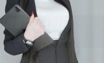 白银81的最新圣诞2023合集，居然比我家的圣诞树还闪亮！